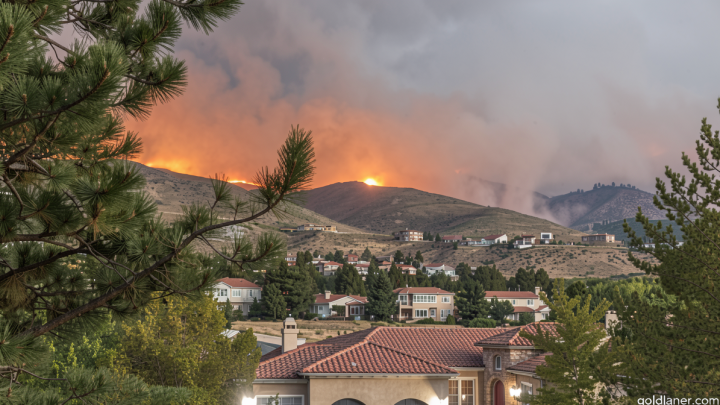 Fast-growing Hawk Fire forces evacuations in Reno, Nevada governor declares emergency