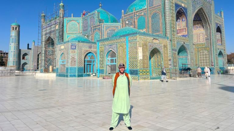 alex-hobbs-in-front-of-the-blue-mosque-in-mazar-i-sharif-afghanistan