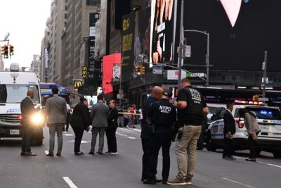 Knife-wielding woman kills 1, wounds another in Times Square before being shot dead by police, mayor says